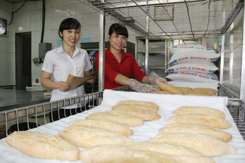Khu sản xuất bánh mỳ của Công ty CP than Hà Tu