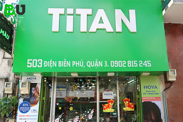 Mắt kính Titan là địa chỉ mua kính đa tròng xứng đáng để bạn trải nghiệm